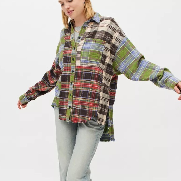 Urban Outfitters Plaid Flannel Oversize Button Down Shirt NEW - Picture 4 of 4